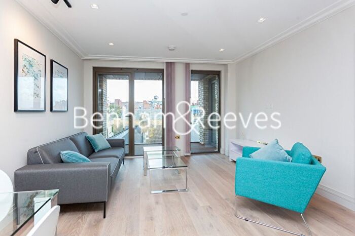 1 Bedroom Flat To Rent In Queens Wharf, Hammersmith, W6