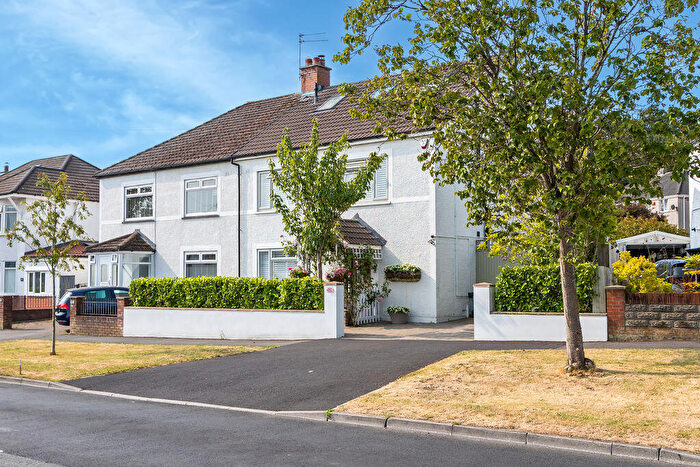 5 Bedroom Semi Detached House For Sale In Lavernock Road, Penarth, CF64