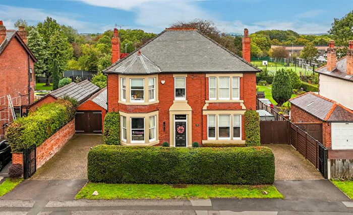 6 Bedroom Detached House For Sale In Uttoxeter Road, Mickleover, Derby, DE3