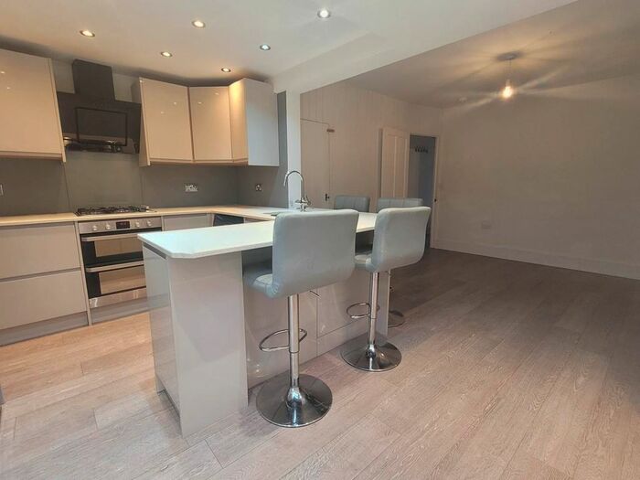 3 Bedroom Property To Rent In Chiltern Street, Aylesbury, Buckinghamshire HP21