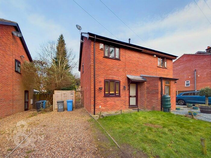 2 Bedroom Semi-Detached House To Rent In Bridge Farm Lane, Norwich ( Minute Walk To Uea), NR5