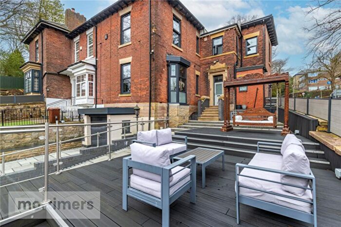 4 Bedroom End Of Terrace House For Sale In Adelaide Terrace, Blackburn, Lancashire, BB2