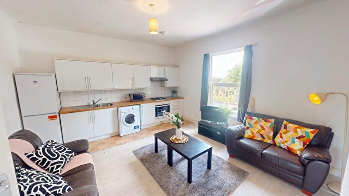4 Bedroom Flat To Rent In Flat, A Forest Road East, Nottingham, NG1
