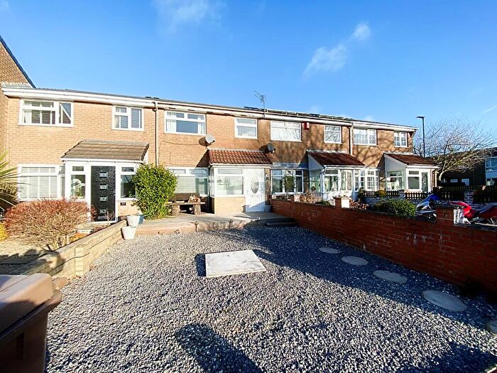 3 Bedroom Terraced House For Sale In Barmouth Close, Battle Hill, NE28