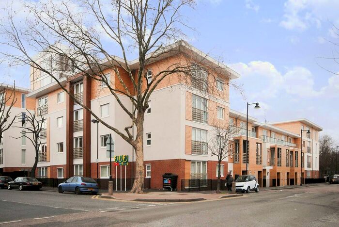 2 Bedroom Maisonette To Rent In Island Apartments, Islington, London, N1