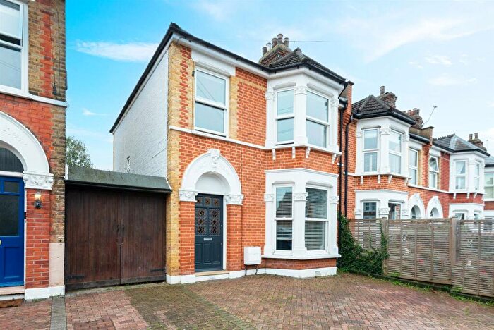 3 Bedroom End Of Terrace House To Rent In Earlshall Road, London, SE9