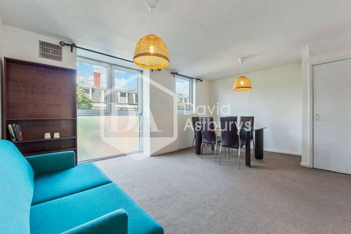 3 Bedroom Flat To Rent In Ironmonger Row, Clerkenwell, London, EC1V