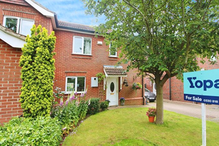3 Bedroom Semi-Detached House For Sale In Swaby Mews, Marshchapel, Grimsby, DN36