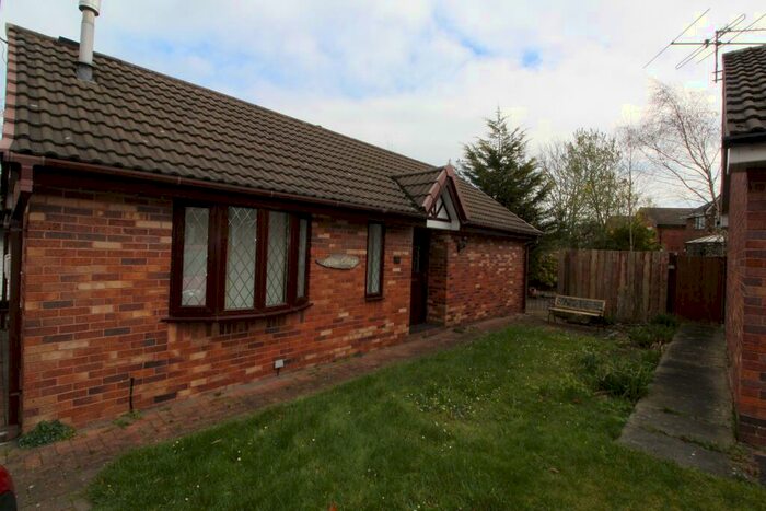 2 Bedroom Bungalow To Rent In Parkside, Lea, PR2