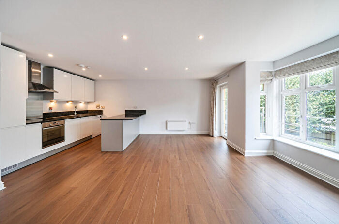 2 Bedroom Apartment For Sale In Banbury Road, North Oxford, OX2