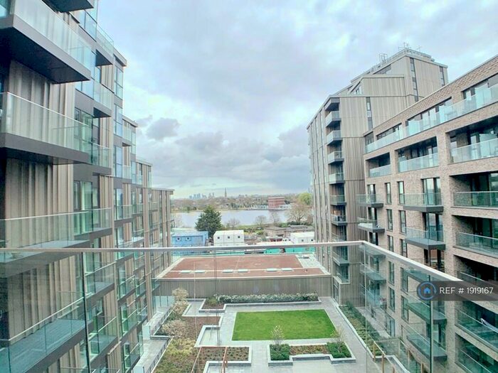2 Bedroom Flat To Rent In Hartingtons Court, London, N4