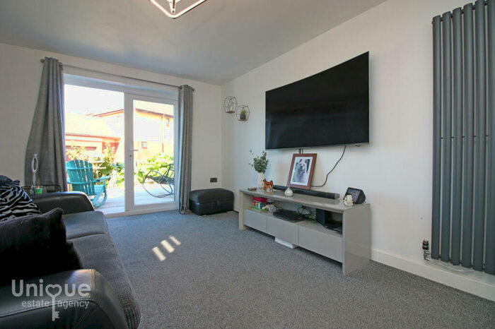 2 Bedroom Bungalow For Sale In Quail Holme Road, Knott End, Poulton-le-Fylde, FY6