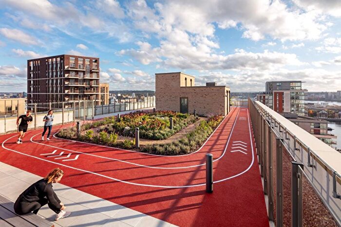 1 Bedroom Flat To Rent In Halcyon House, Queens Cross, London, E16