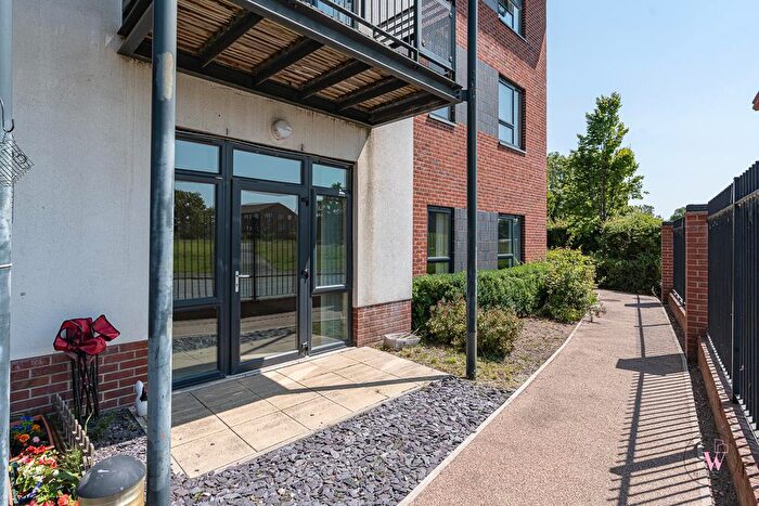 2 Bedroom Flat For Sale In Hambleton Way, Winsford, CW7