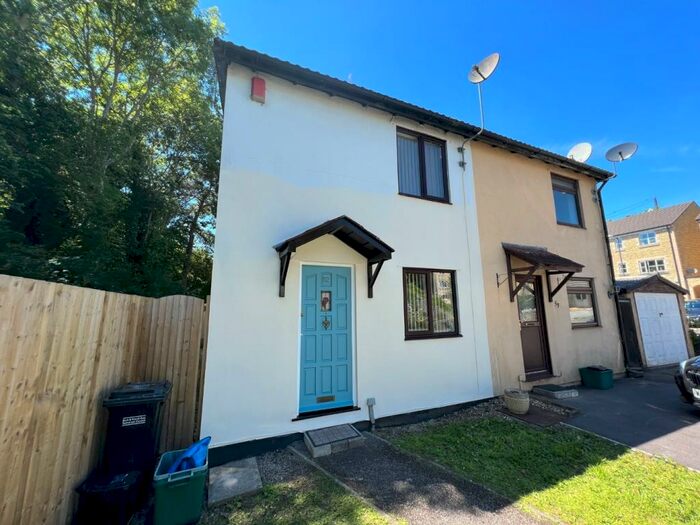3 Bedroom Semi-Detached House To Rent In Radstock, Somerset, BA3