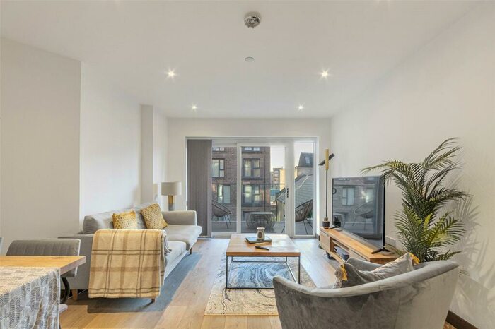 2 Bedroom Apartment To Rent In Sacrist Apartments, - Abbey Road, Barking, IG11