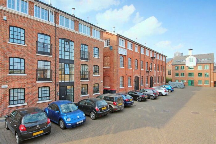 2 Bedroom Flat To Rent In Holters Mill, Canterbury, Kent, CT2