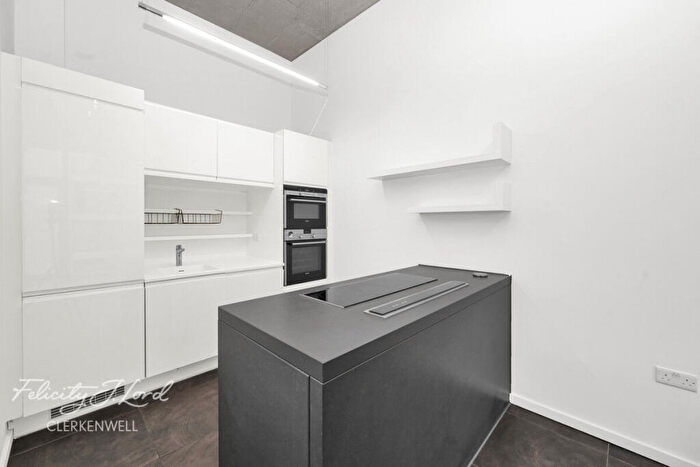 2 Bedroom Apartment For Sale In Pear Tree Street, London, EC1V