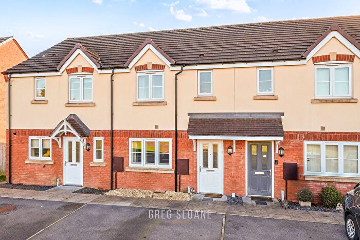 3 Bedroom Terraced House For Sale In Holgate Drive, Shrewsbury, SY1