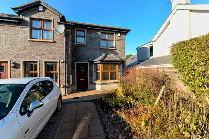 3 Bedroom Terraced House For Sale In Ballynahinch Road, Carryduff, Belfast BT8