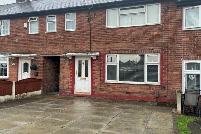 3 Bedroom Semi-Detached House To Rent In Mendip Avenue, Warrington, WA2