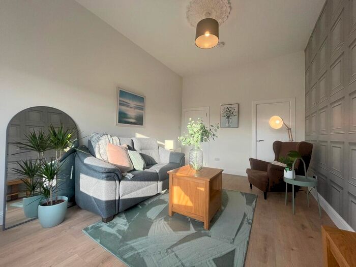 1 Bedroom Flat To Rent In Main Street, Bridgeton, Glasgow, G40