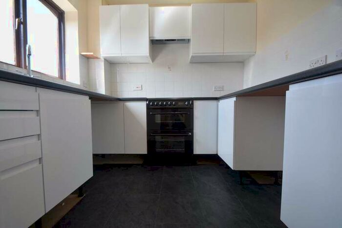 2 Bedroom Apartment To Rent In Hadrians Court Peterborough, PE2