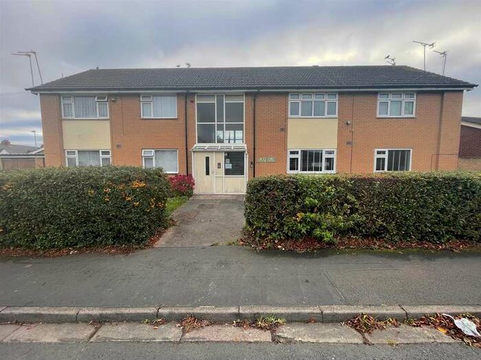 2 Bedroom Flat To Rent In Wellington Court, Ellesmere Port CH65