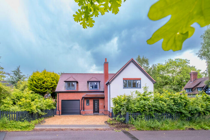 4 Bedroom Detached House To Rent In Marsh Lane, Solihull, B91