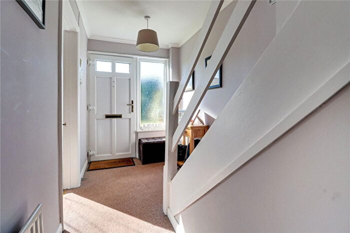 3 Bedroom Terraced House For Sale In The Chilterns, Kensworth, Dunstable, Bedfordshire, LU6