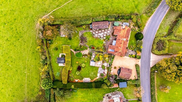 4 Bedroom Detached House For Sale In Lynwick Street, Rudgwick, RH12