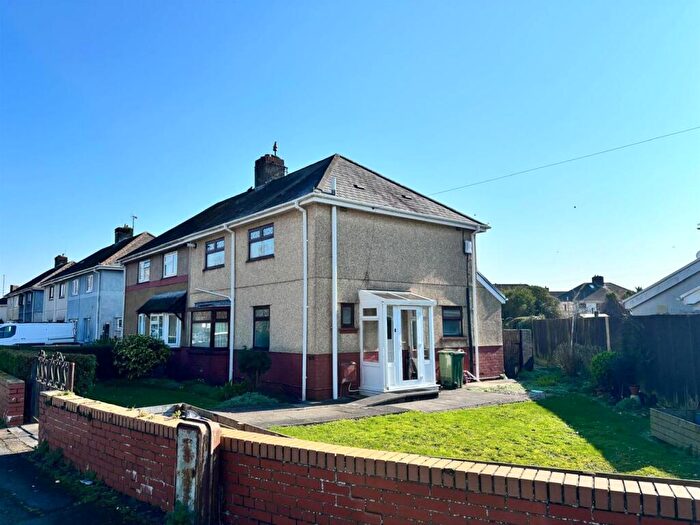 3 Bedroom Semi Detached House For Sale In School Road, Llanelli, SA15