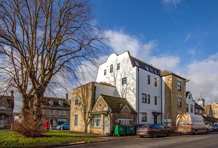 1 Bedroom Penthouse To Rent In Wickham House, Market Square, Witney, OX28
