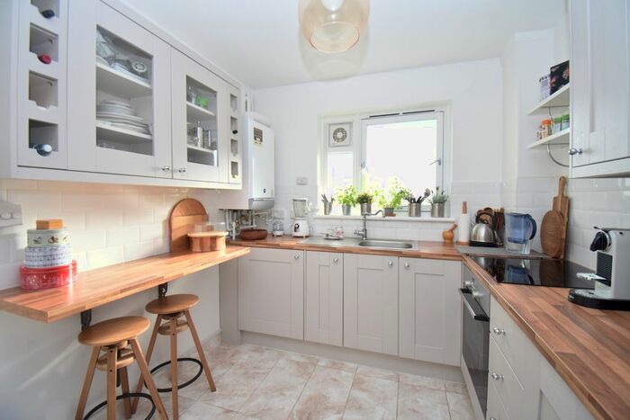 1 Bedroom Flat To Rent In Walmer Terrace, London, SE18