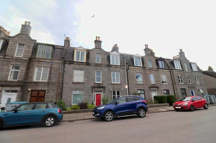 1 Bedroom Flat To Rent In Sunnyside Gardens, Top Right, AB24