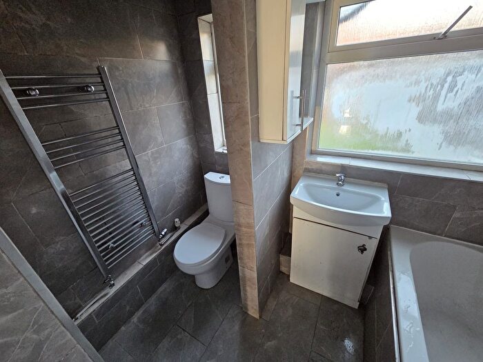 3 Bedroom Terraced House To Rent In Devon Road, Barking, IG11