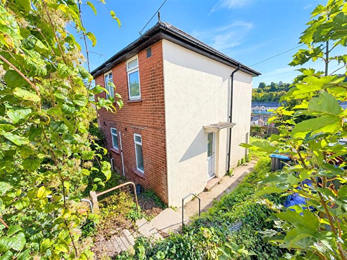 3 Bedroom Semi Detached House To Rent In Beaufoy Road, Dover, CT17