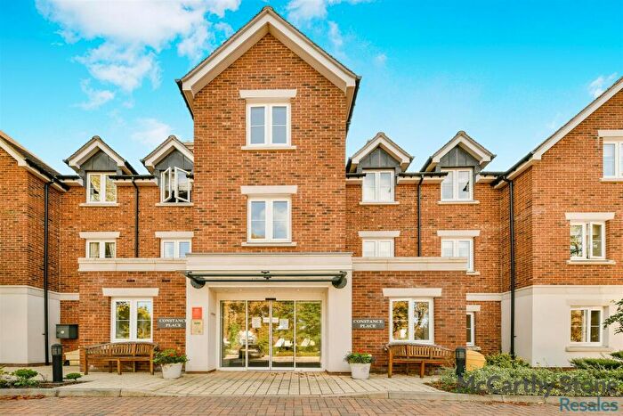 1 Bedroom Apartment For Sale In Constance Place, London Road, Knebworth, SG3