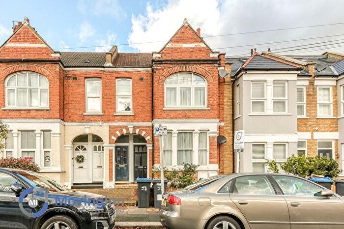 2 Bedroom Flat To Rent In Florence Road, South Wimbledon, SW19
