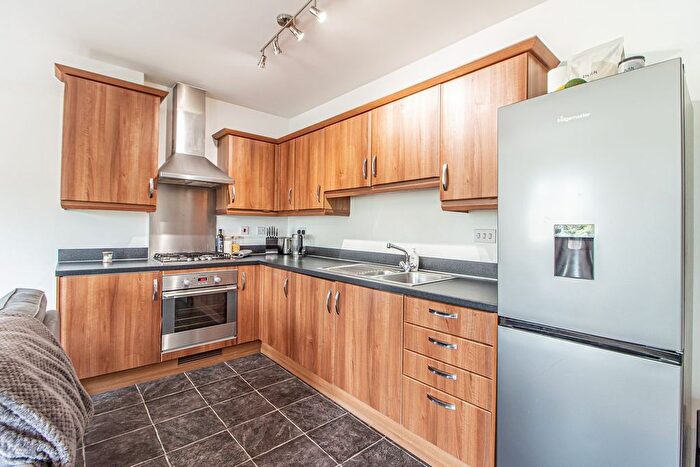 1 Bedroom Flat For Sale In Meadow Way, Tyla Garw, Pontyclun, CF72