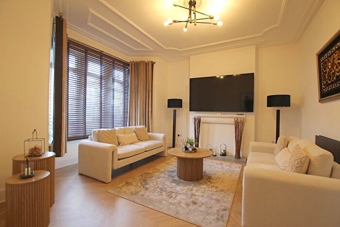 4 Bedroom Terraced House To Rent In Hurstbourne Gardens, Barking, Barking And Dagenham, IG11