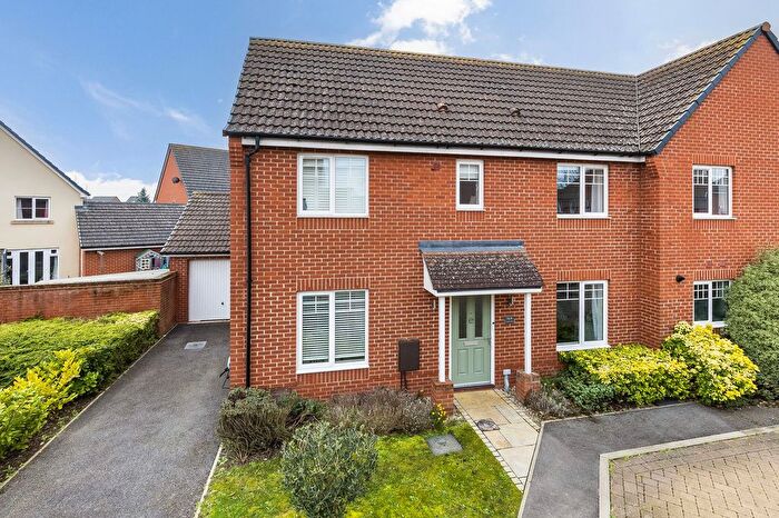 4 Bedroom Semi Detached House For Sale In Mistletoe Mews, Harwell, OX11