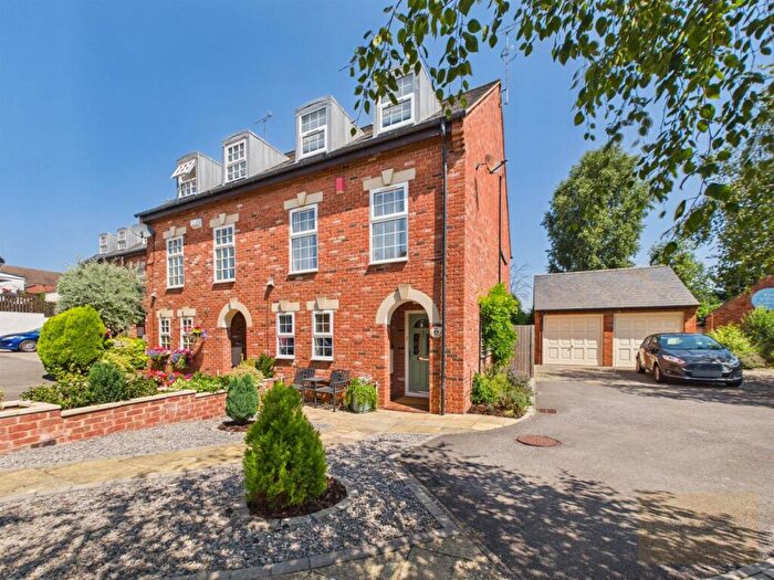4 Bedroom Town House For Sale In Church Road, Churchdown, Gloucester, GL3