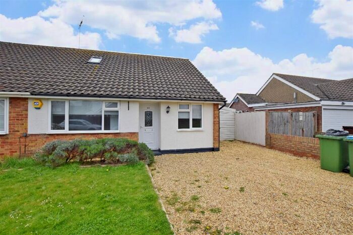 4 Bedroom Bungalow To Rent In Highdown Drive, Wick, Littlehampton, BN17