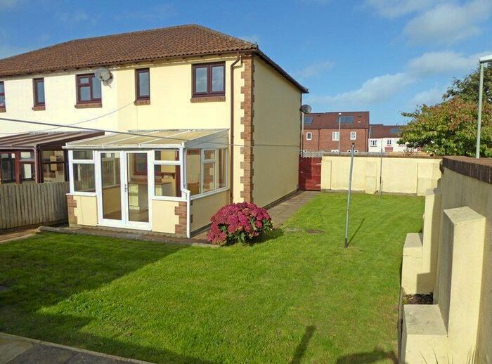 3 Bedroom End Of Terrace House To Rent In Meadow View, Holsworthy EX22