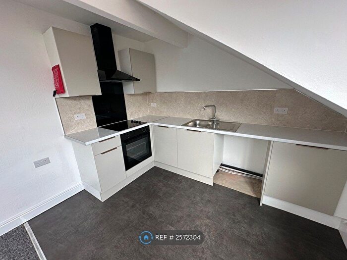 1 Bedroom Flat To Rent In Colton Street, Leeds, LS12