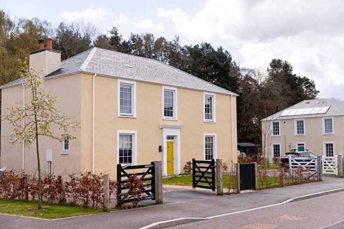 3 Bedroom Semi Detached House For Sale In Bishops Hill Road, Tornagrain, IV2