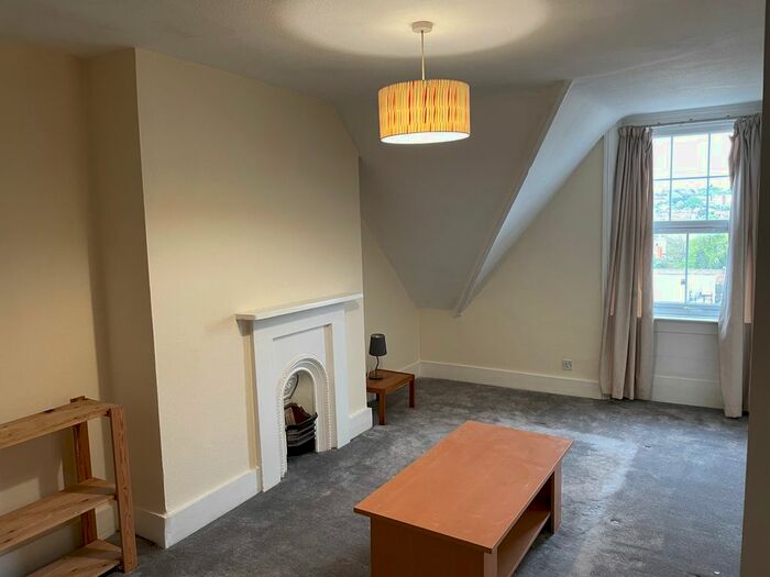 1 Bedroom Flat To Rent In Streatham High Road, Streatham, SW16