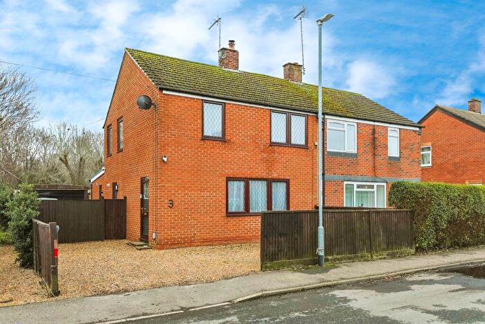 3 Bedroom Semi Detached House For Sale In Allen Road, Ramsey, Huntingdon, PE26