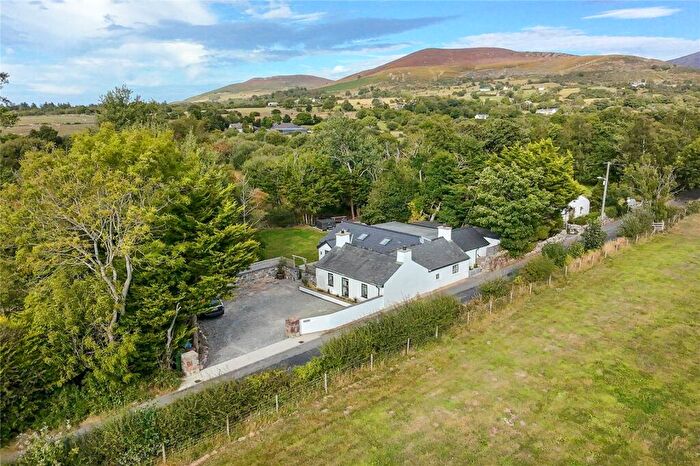 3 Bedroom Bungalow For Sale In Penisarwaun, Caernarfon, Gwynedd, LL55